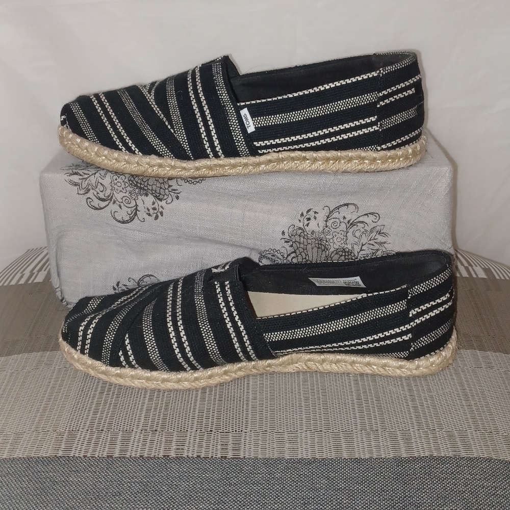 TOMS Shoe Black and White Striped Espadrilles - Picture 2 of 11